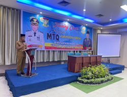 Ahmad Yuzar (Asisten 1 Bidang Pemerintahan Setda Kabupaten Kampar) membuka secara resmi kegiatan Training Centre (TC) kafilah MTQ kabupaten Kampar