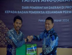 Pj Bupati Kampar Serahkan LKPD Tahun 2023 Kepada BPK RI Perwakilan Riau