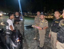 Tim Patroli Satpol PP Kampar Gelar Razia Sekaligus Sita Puluhan Petasan